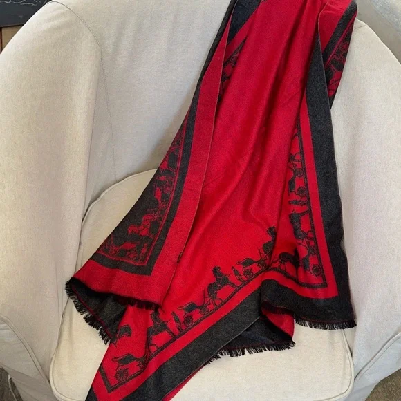 Designer Like Horse Equestrian Red & Gray Cashmere Feel Large Reversible Scarf - Picture 6 of 6